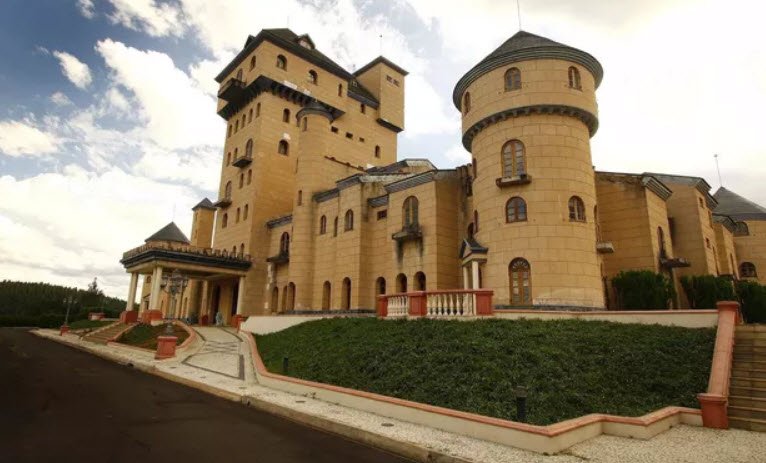 Castelo Edimar Moreira, Brazil